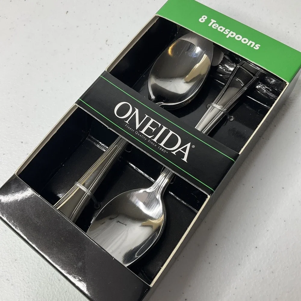 Oneida Tress Stainless Steel Teaspoons Set of 8 Flatware Spoons New with Box